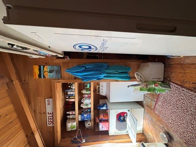 1634 1000th Drive Property Photo 2