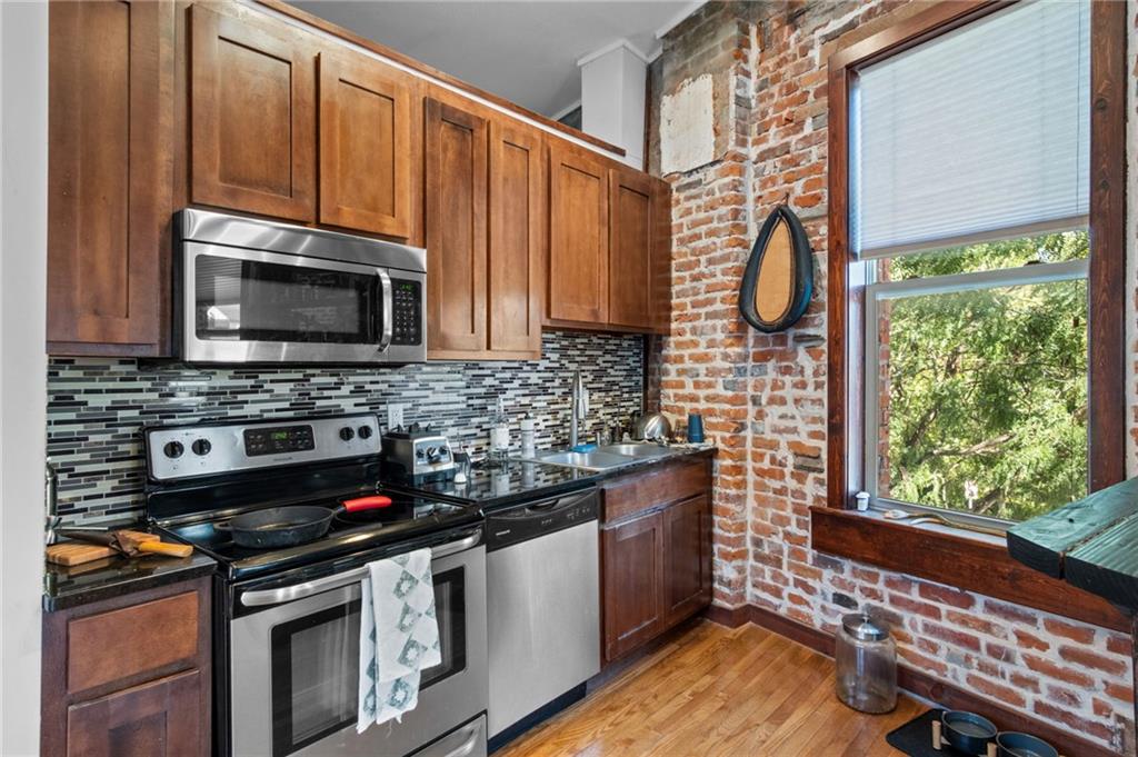 1040 Missouri Avenue Property Photo 7