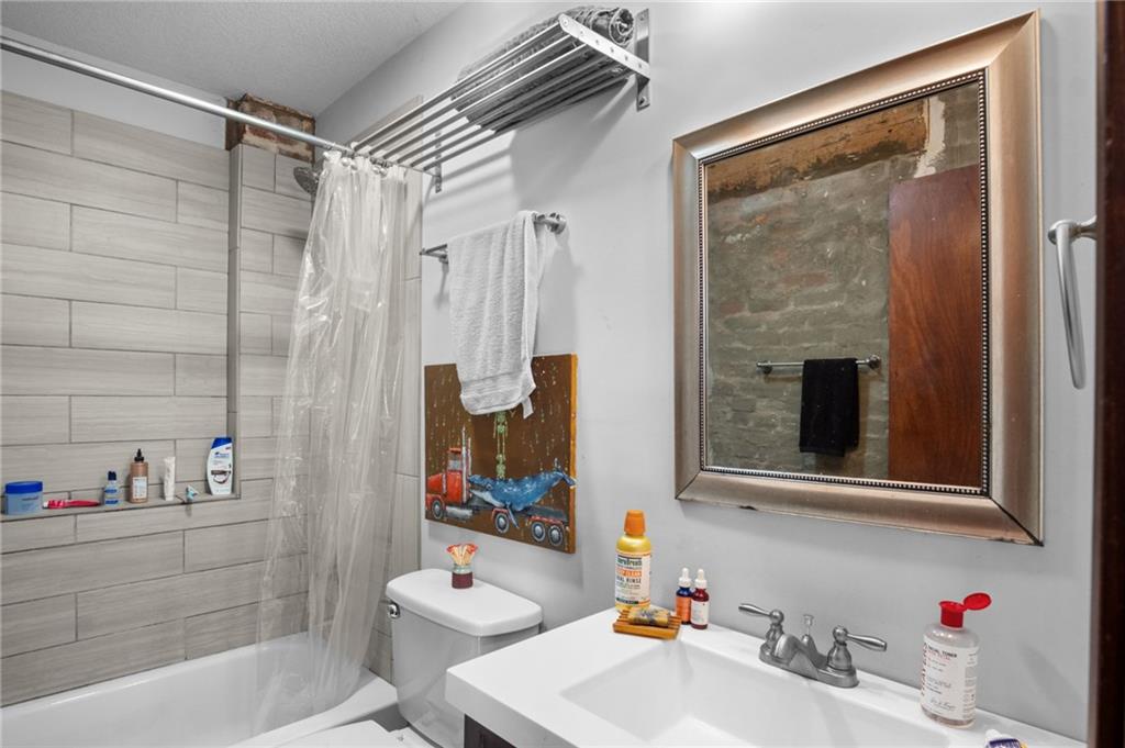 1040 Missouri Avenue Property Photo 13