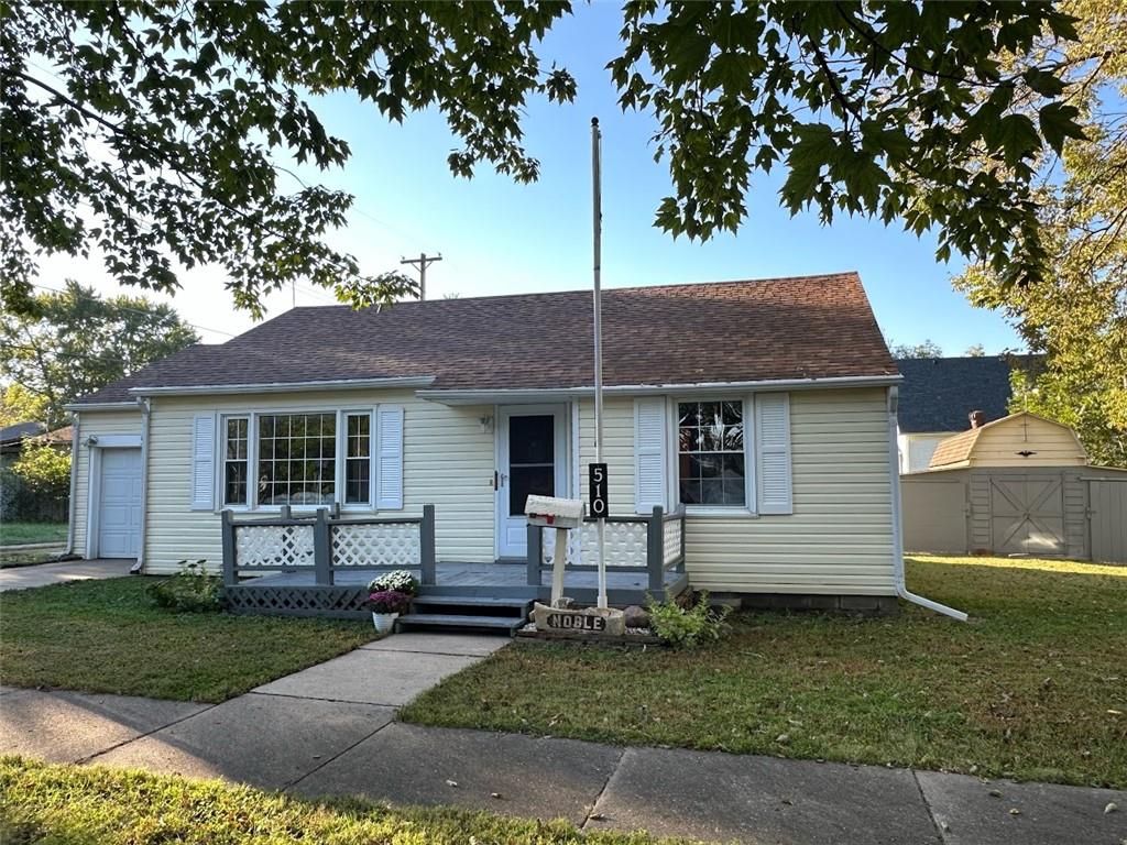 510 E Massasoit Street Property Photo 3