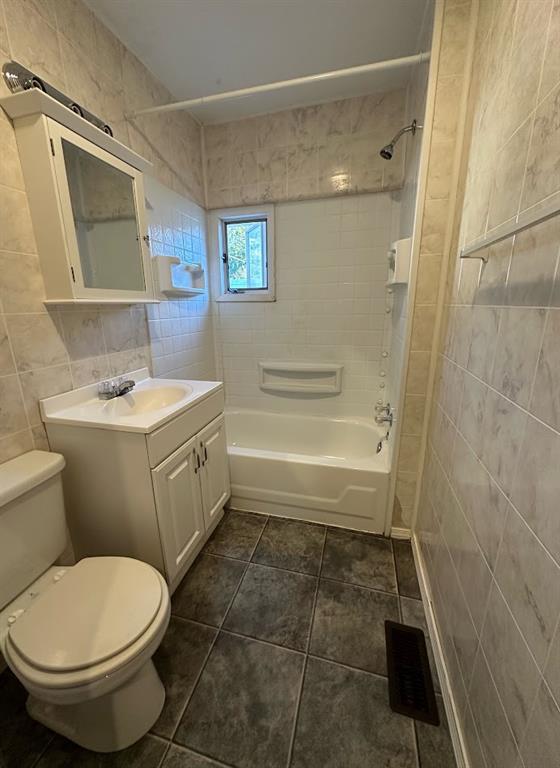 510 E Massasoit Street Property Photo 9
