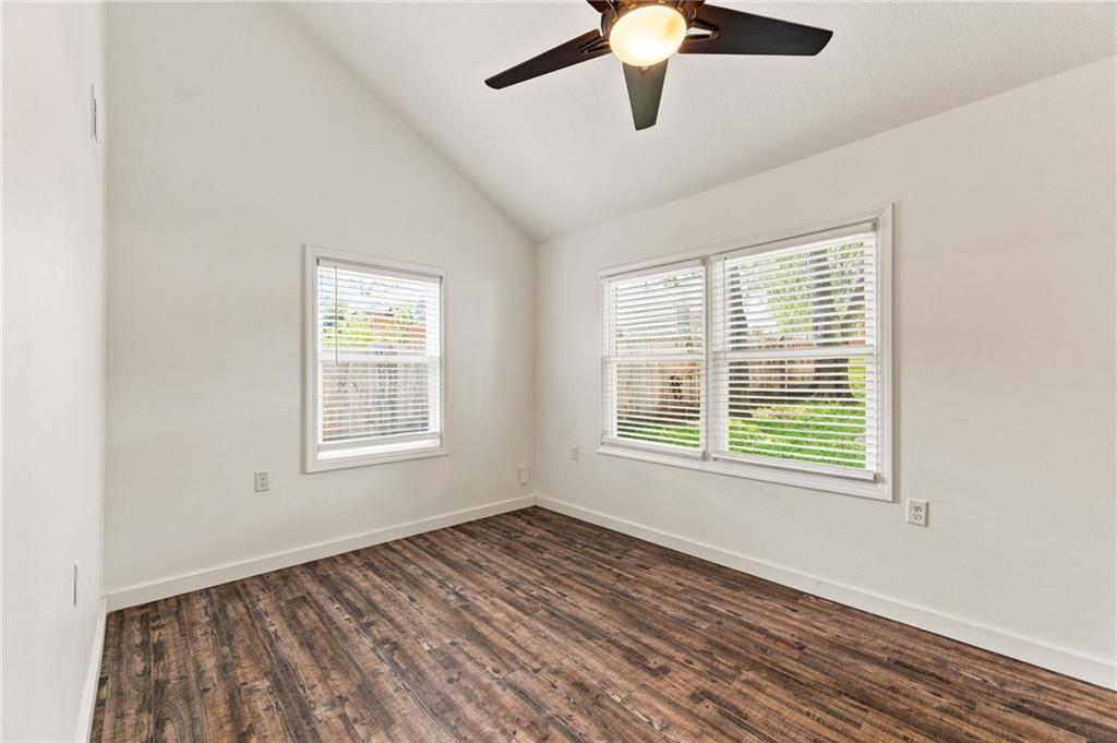 5529 Outlook Street Property Photo 11