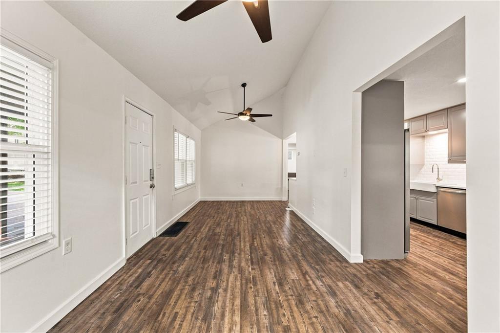 5529 Outlook Street Property Photo 12