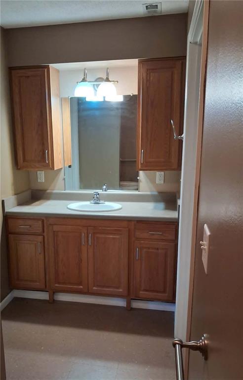 115, 117, 119, 121 W Wilson Street Property Photo 13