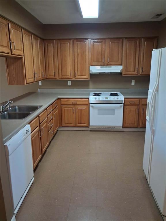 115, 117, 119, 121 W Wilson Street Property Photo 14