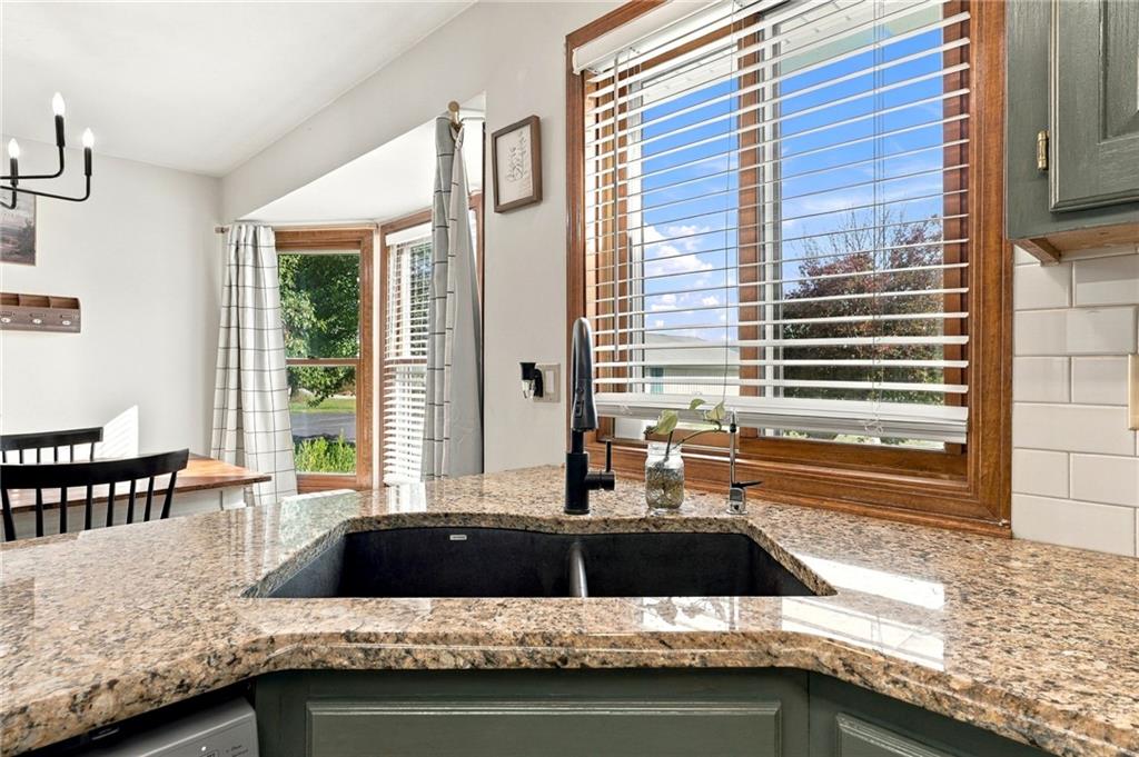 13019 N Prospect Avenue Property Photo 11