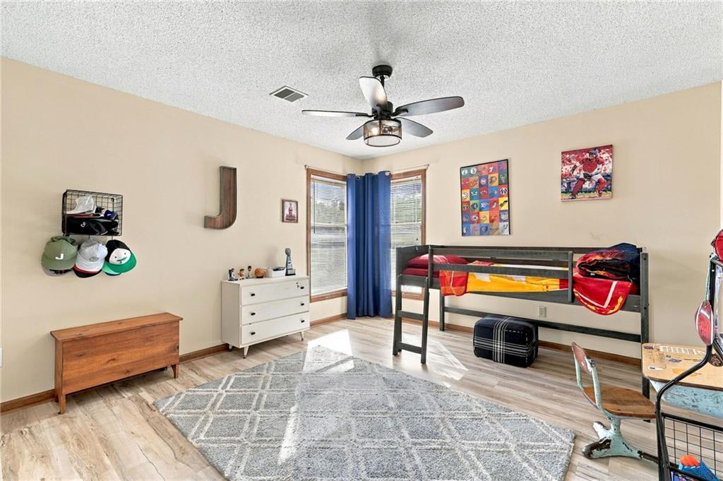 13019 N Prospect Avenue Property Photo 32