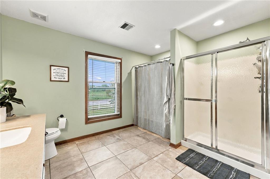 13019 N Prospect Avenue Property Photo 36