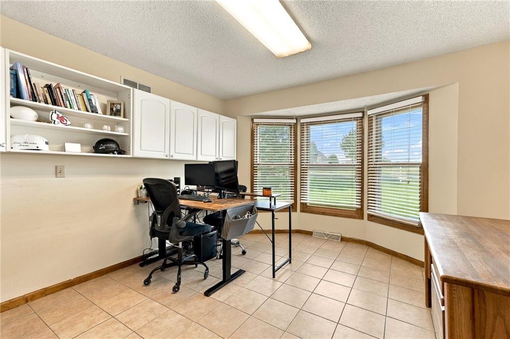 13019 N Prospect Avenue Property Photo 85