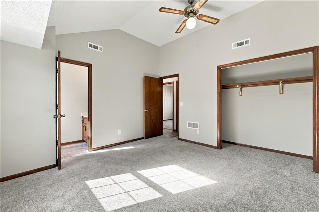 322 E Dryden Street Property Photo 9