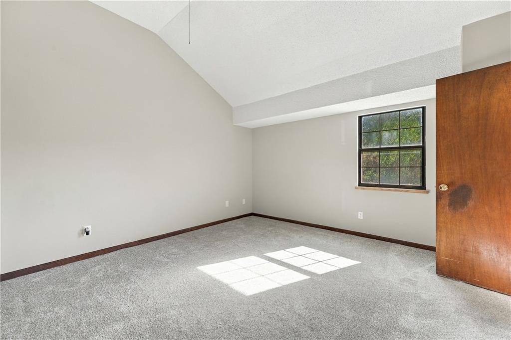 322 E Dryden Street Property Photo 10