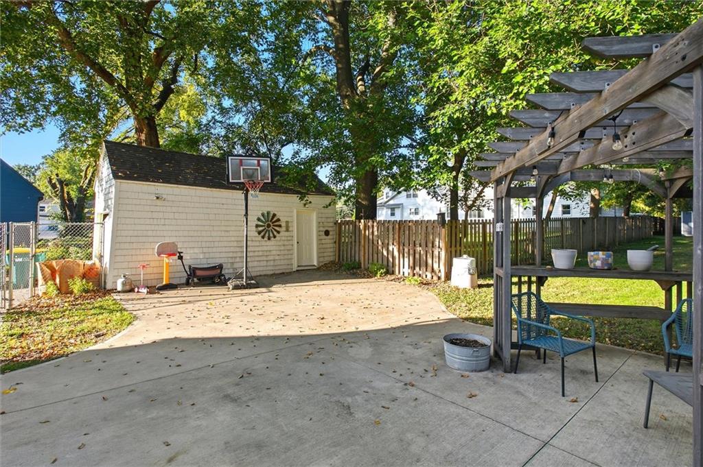 6832 Metcalf Avenue Property Photo 29