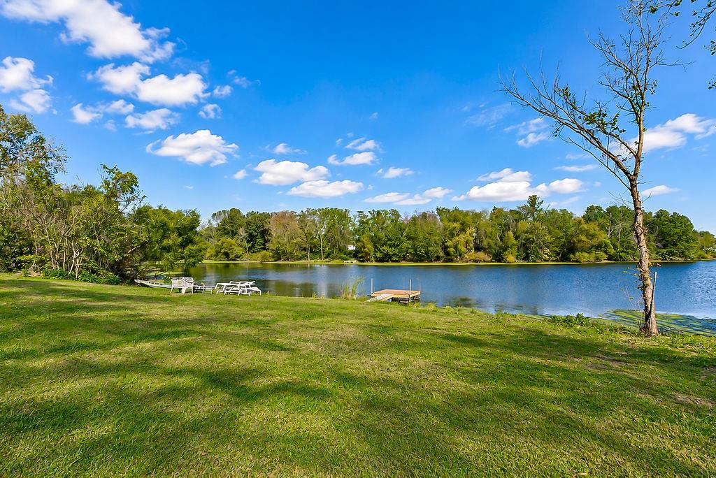 1379 Nw 565th Road Property Photo 4