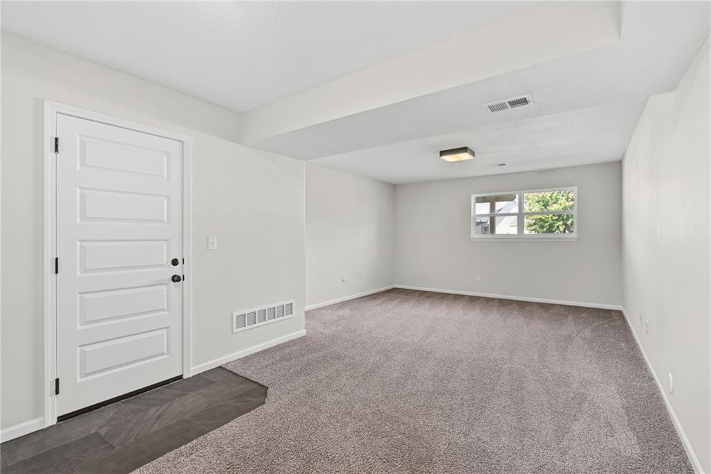 209 Tanner Place Property Photo 24
