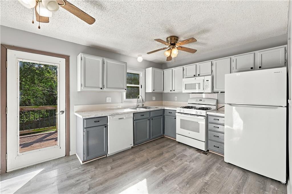 5523 N Poe Street Property Photo 5