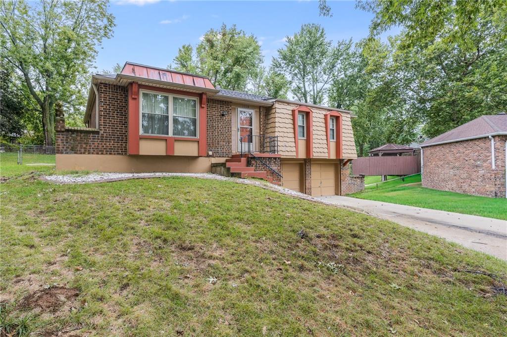 1008 Nw Arlington Court Property Photo 2