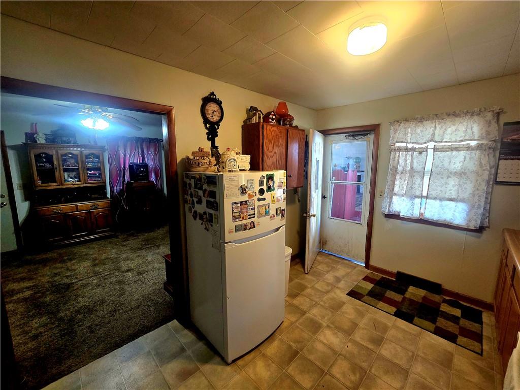 109 N Market Street Property Photo 11