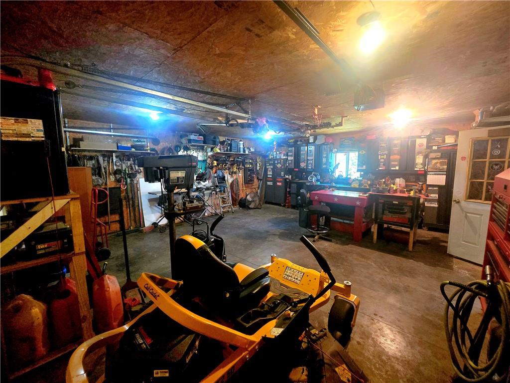 109 N Market Street Property Photo 20