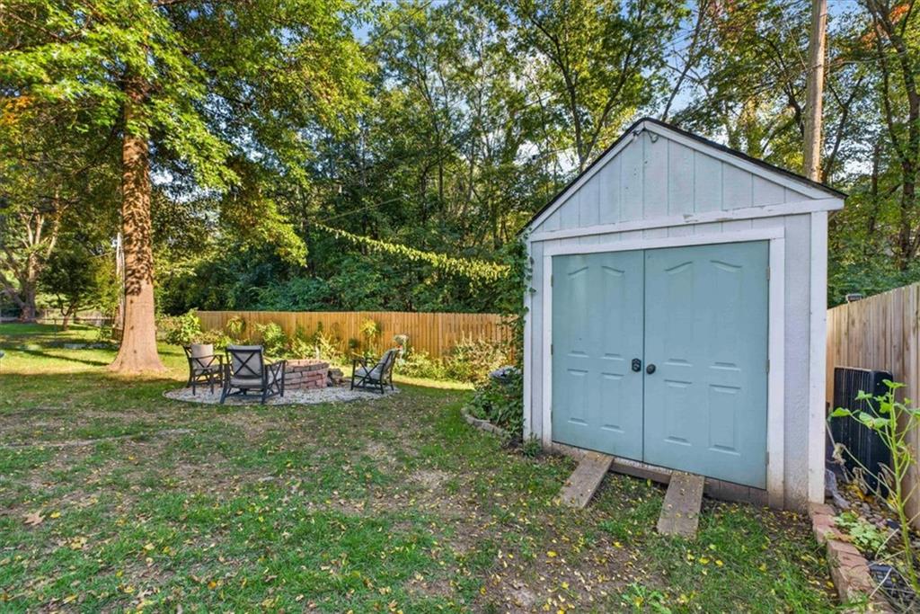 611 W Santa Fe Trail Property Photo 40