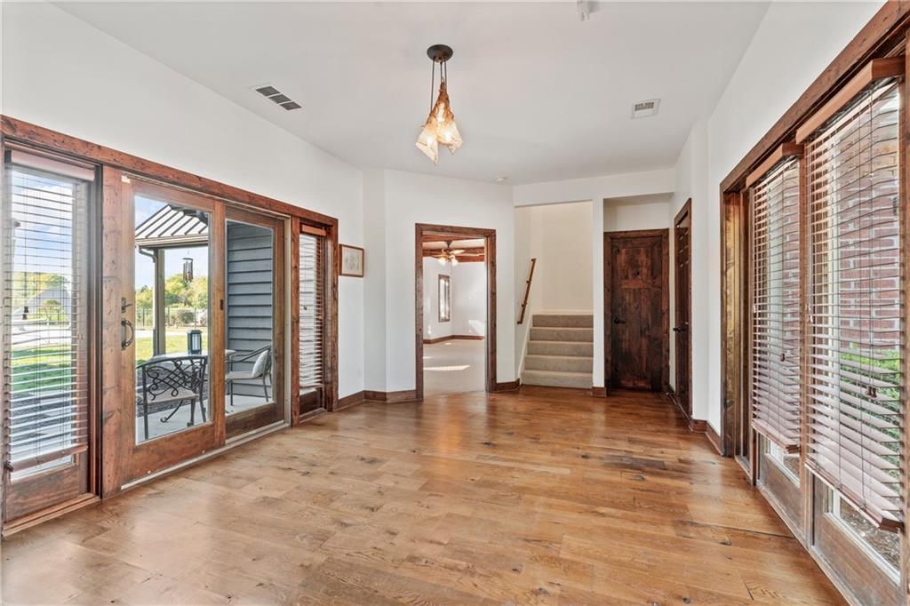 20540 Pflumm Road Property Photo 25