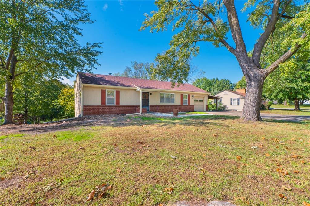 5820 N Lenox Avenue Property Photo 3