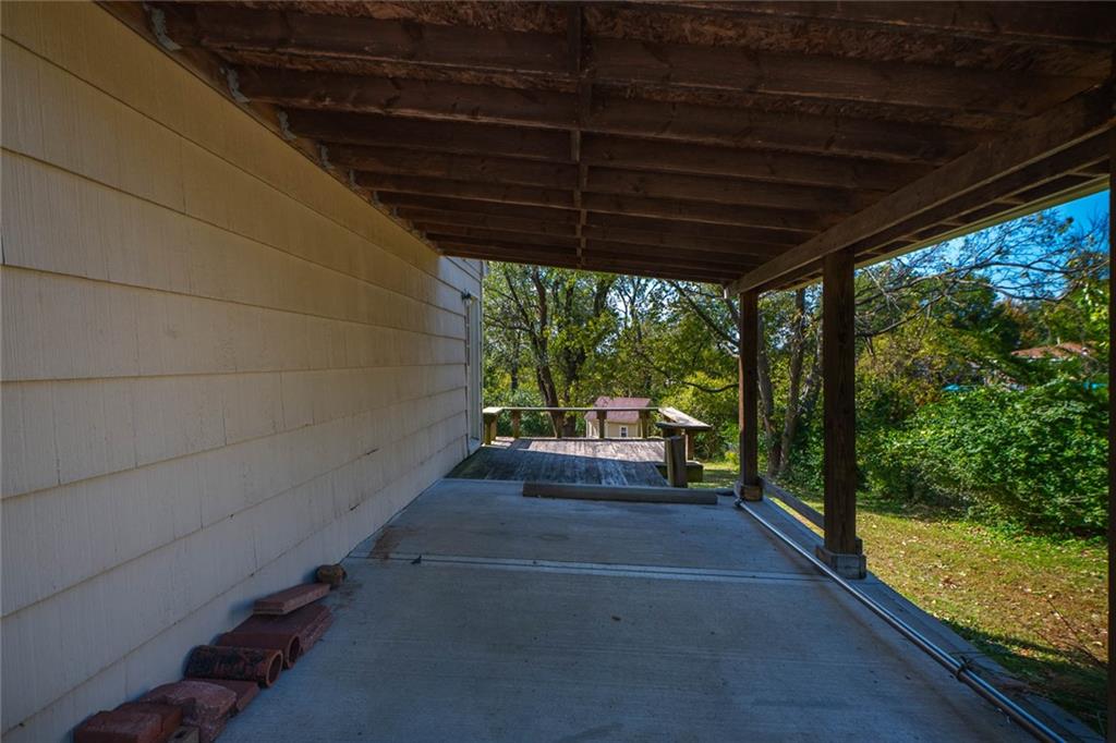 5820 N Lenox Avenue Property Photo 4
