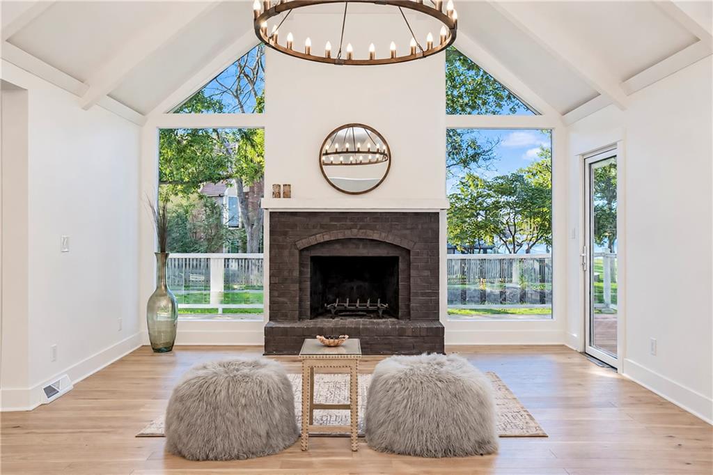 4085 Normandy Drive Property Photo 11