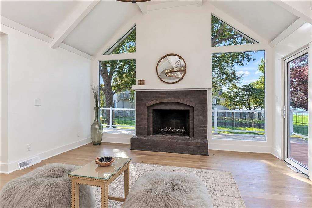 4085 Normandy Drive Property Photo 12