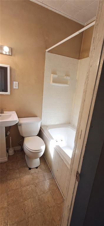 1515-1517 Felix Street Property Photo 6