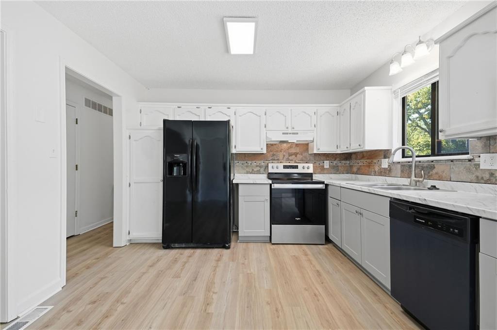 16010 Eastern Avenue Property Photo 6
