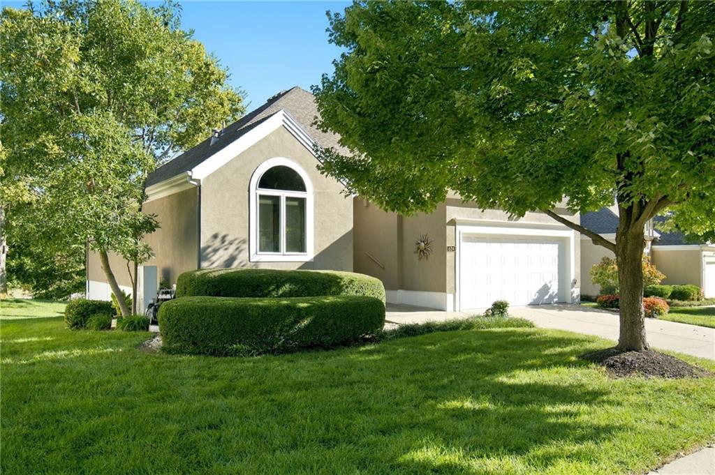 624 W 131 Terrace Property Photo 4