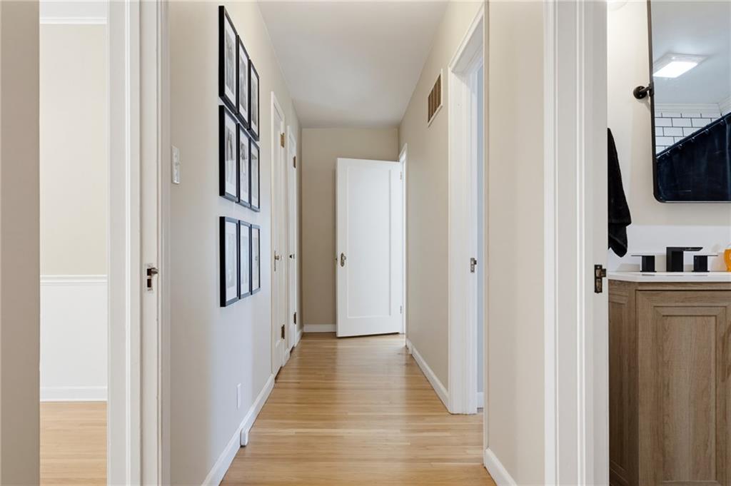 305 Debolt Street Property Photo 16