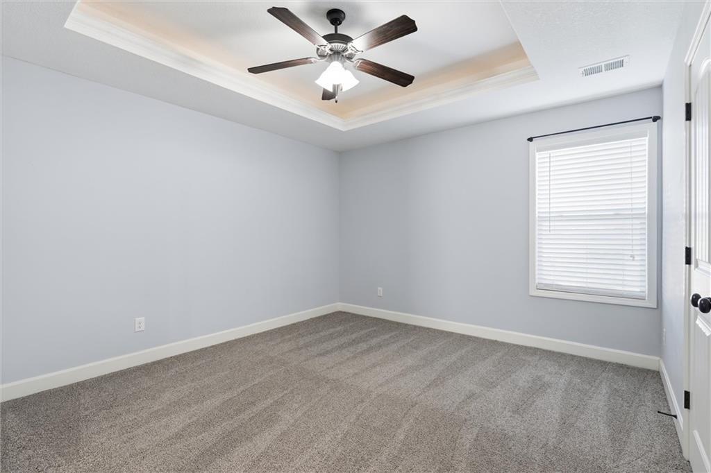 18304 Rock Creek Drive Property Photo 24