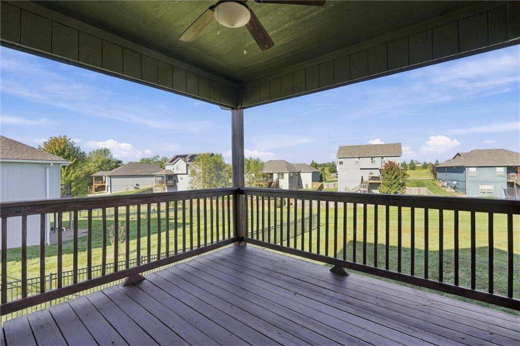 18304 Rock Creek Drive Property Photo 28