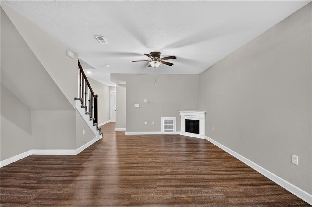 427 Tumbleweed Place Property Photo 4