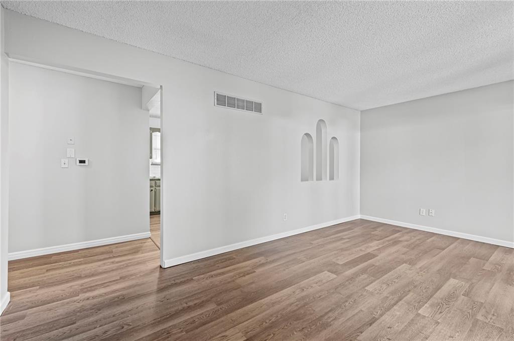 5711 Nw Lilac Court Property Photo 5