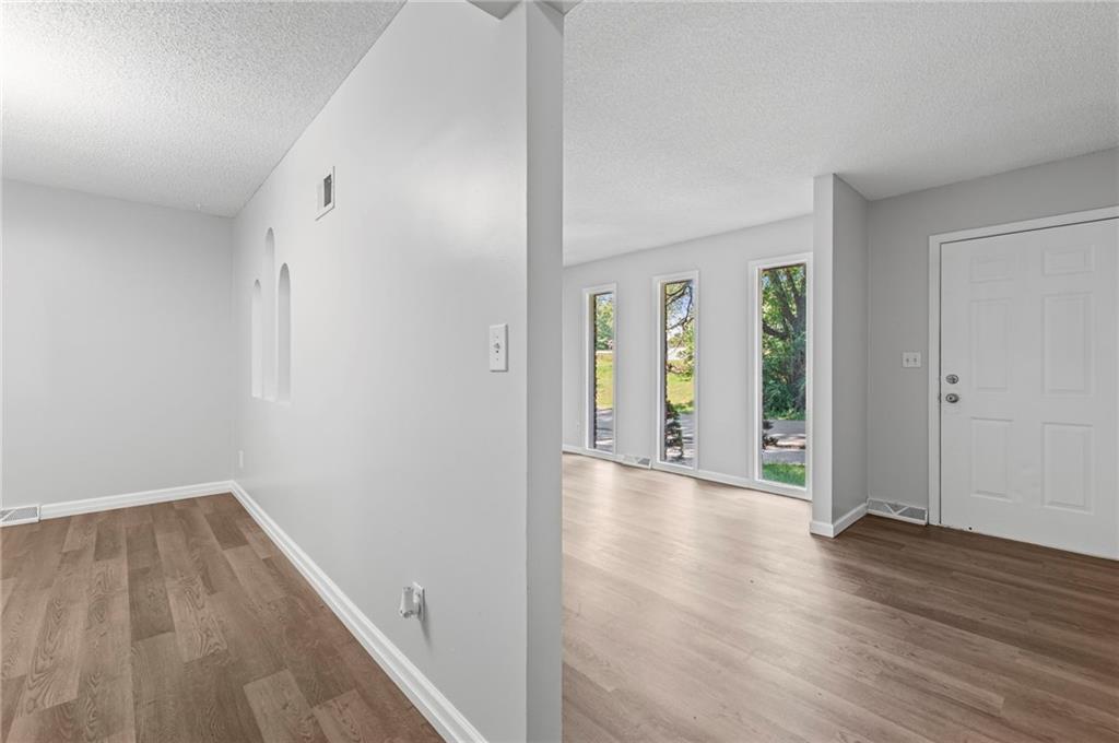 5711 Nw Lilac Court Property Photo 6
