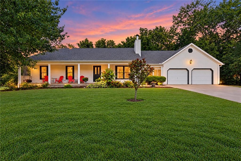 1102 S Elm Street Property Photo