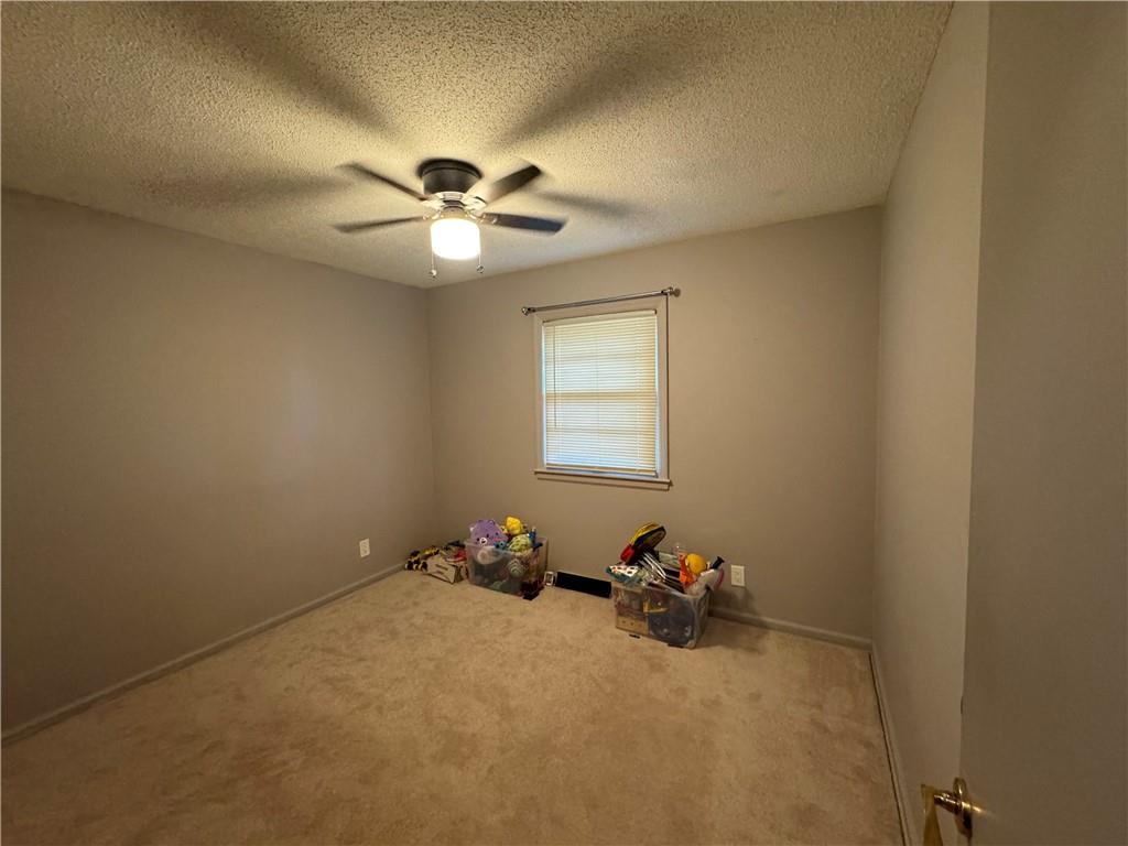 8916 E 57th Street Property Photo 6