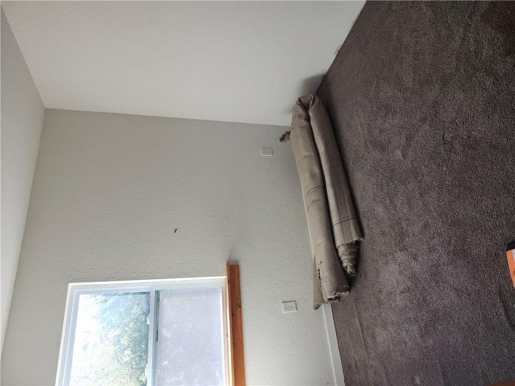 10 Fleetwood Drive Property Photo 5