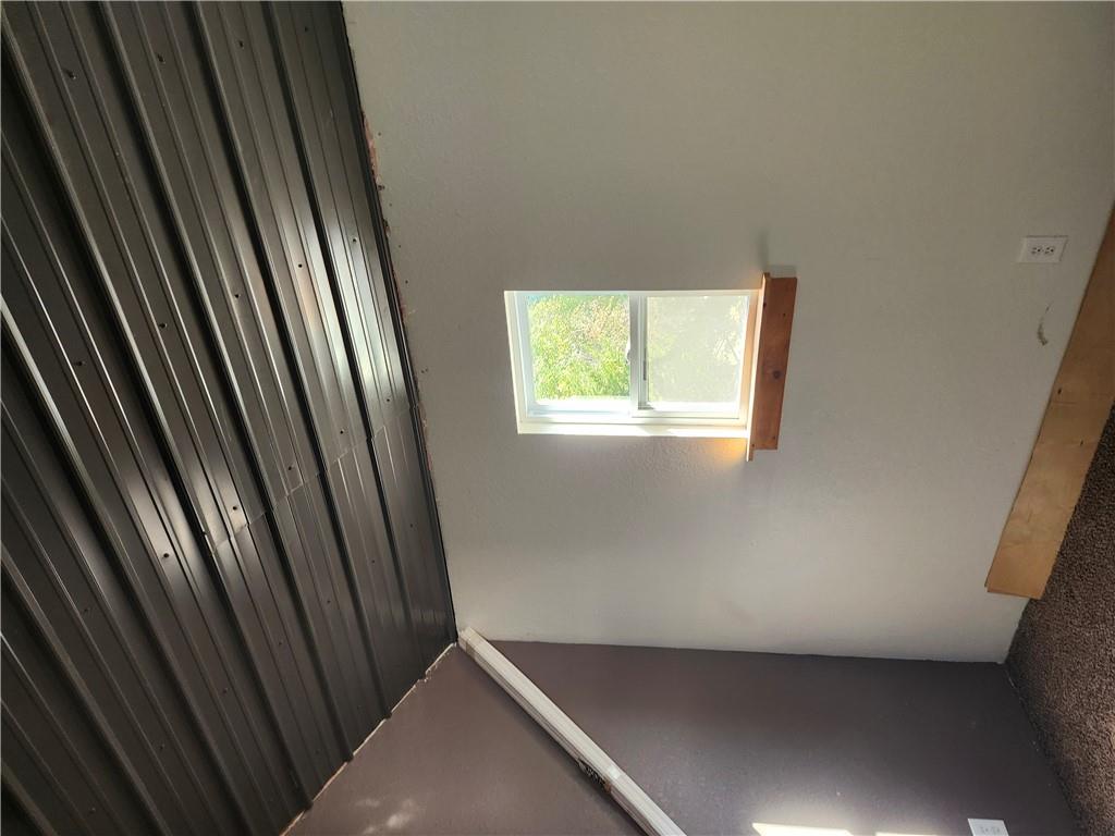 10 Fleetwood Drive Property Photo 7