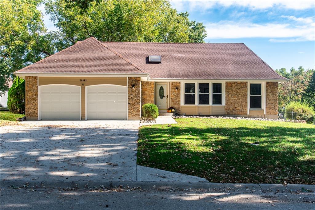 10003 N Charlotte Street Property Photo 1