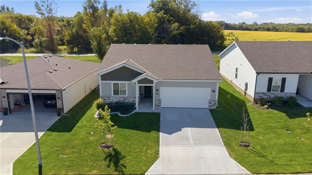 20909 W 190th Place Property Photo 3