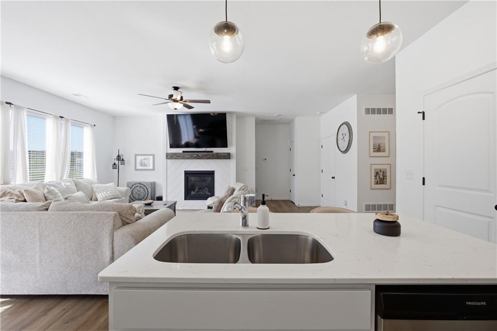 20909 W 190th Place Property Photo 15