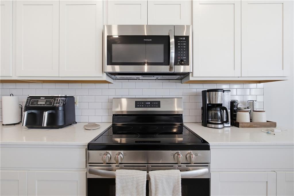 20909 W 190th Place Property Photo 16