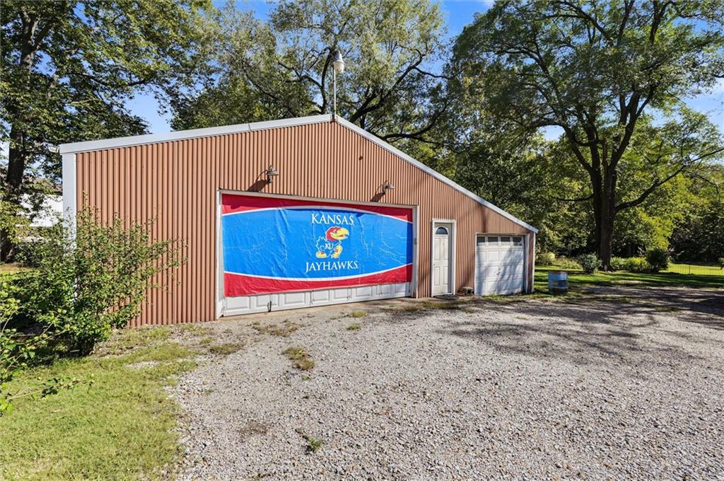 426 Halderman Street Property Photo 29