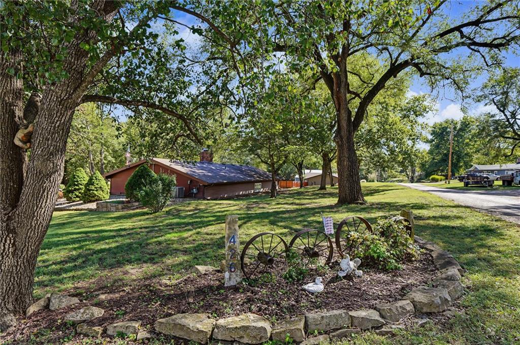 426 Halderman Street Property Photo 32