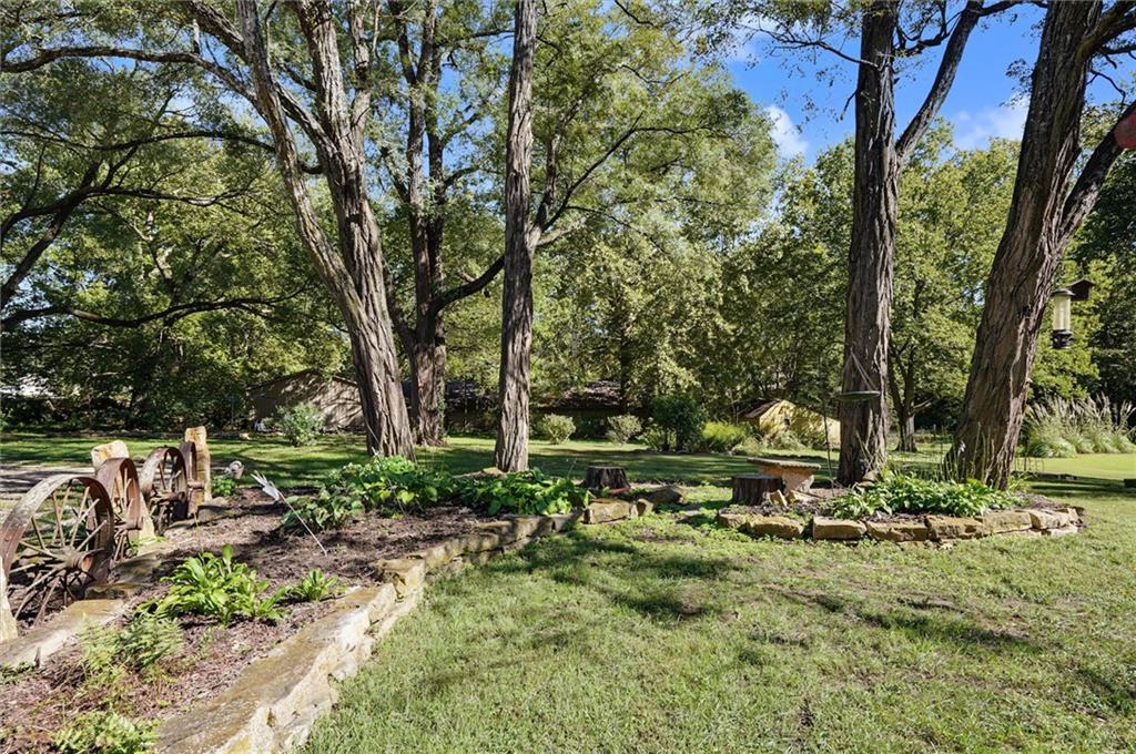 426 Halderman Street Property Photo 36