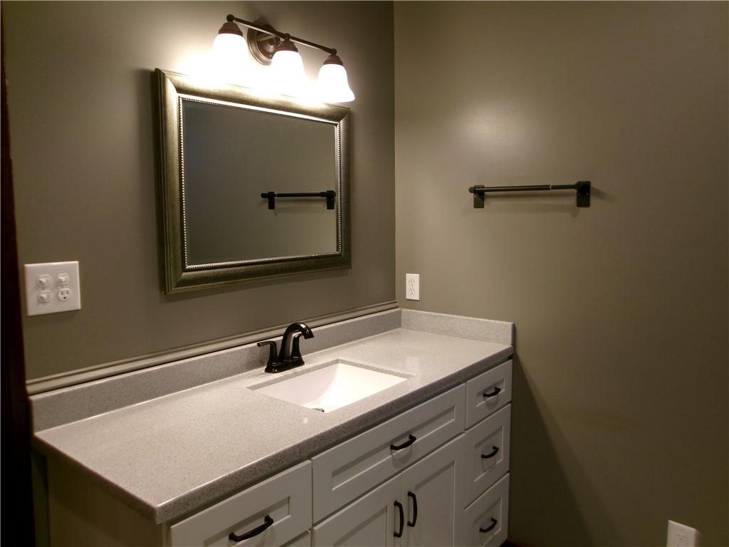 302 N Kansas Street Property Photo 12
