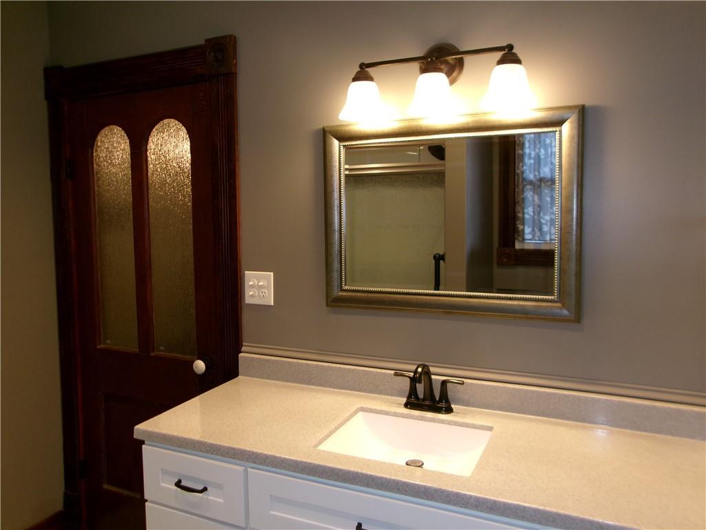302 N Kansas Street Property Photo 13